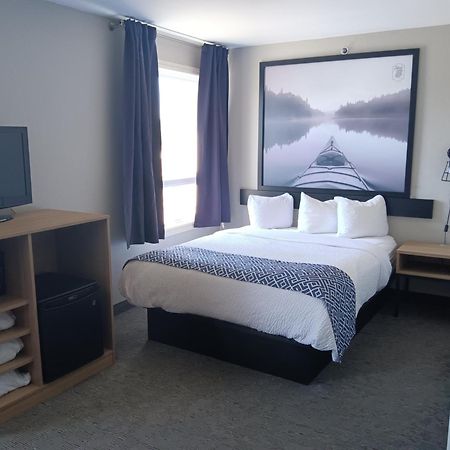 Super 8 By Wyndham St-Jerome Hotel Saint-Jerome Luaran gambar