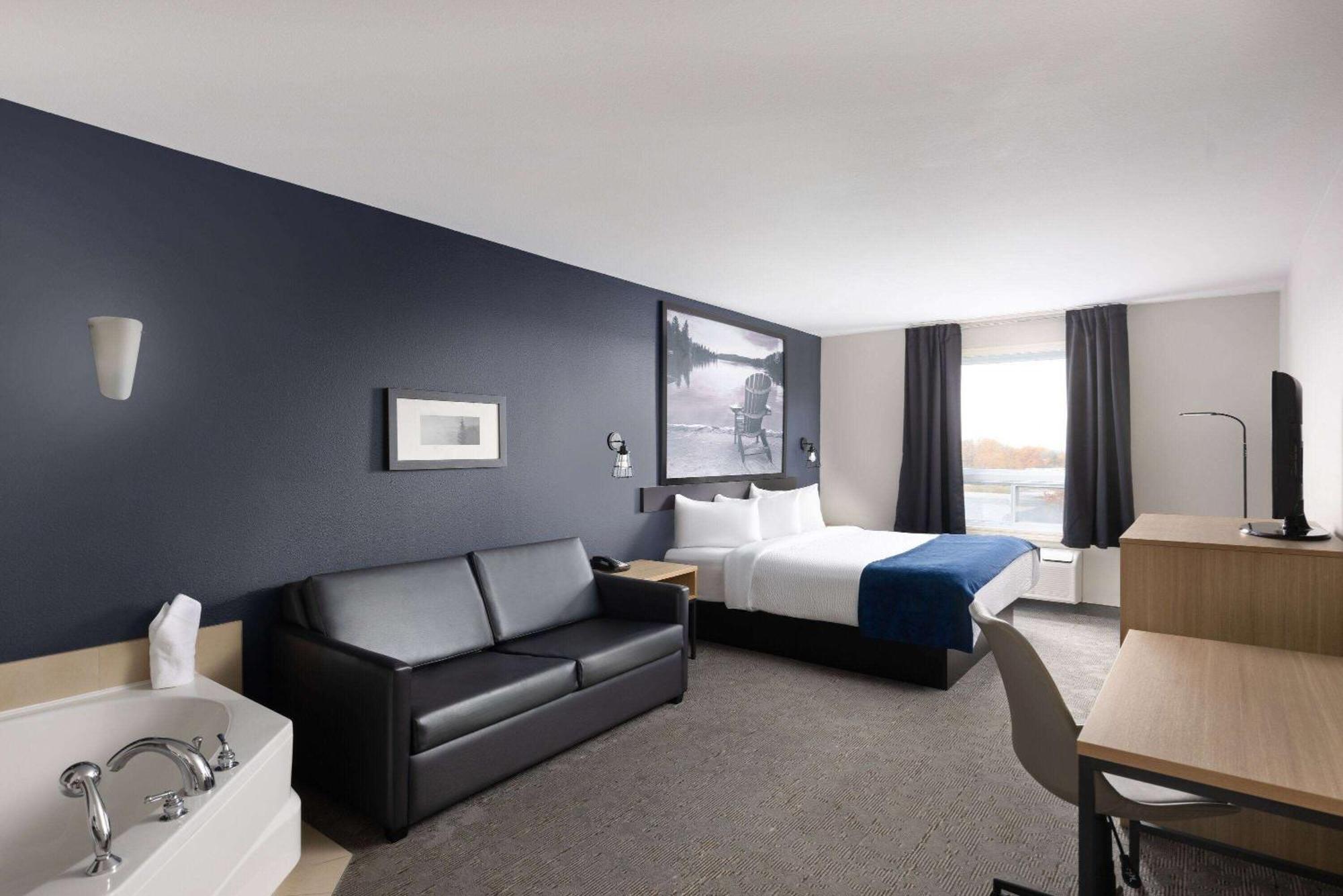 Super 8 By Wyndham St-Jerome Hotel Saint-Jerome Luaran gambar