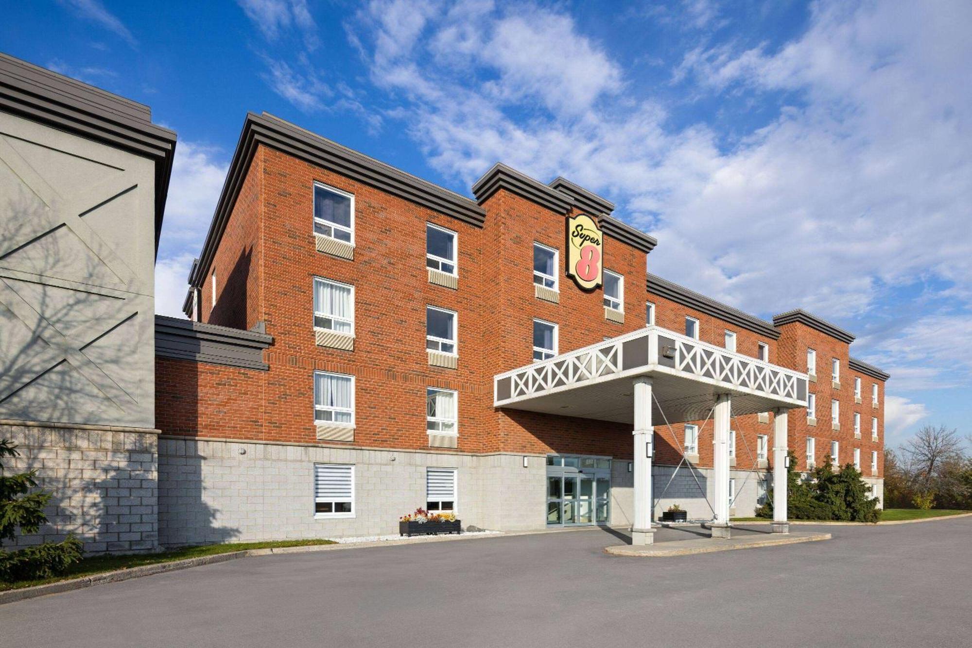 Super 8 By Wyndham St-Jerome Hotel Saint-Jerome Luaran gambar