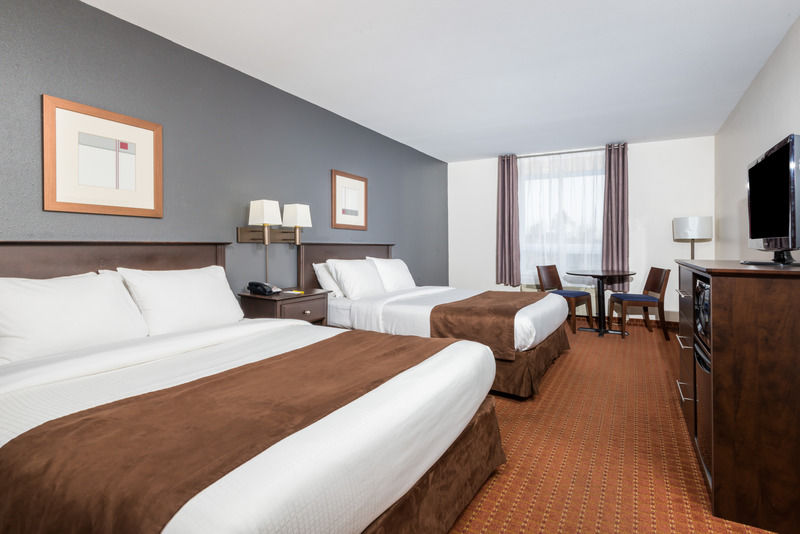 Super 8 By Wyndham St-Jerome Hotel Saint-Jerome Luaran gambar